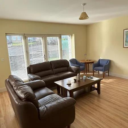 Number 7 Bank House Schull