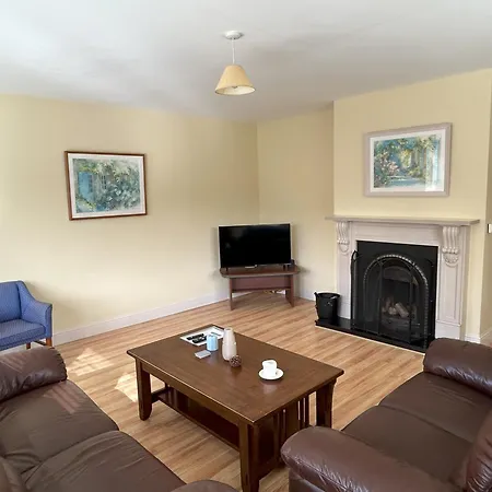 Number 7 Bank House *