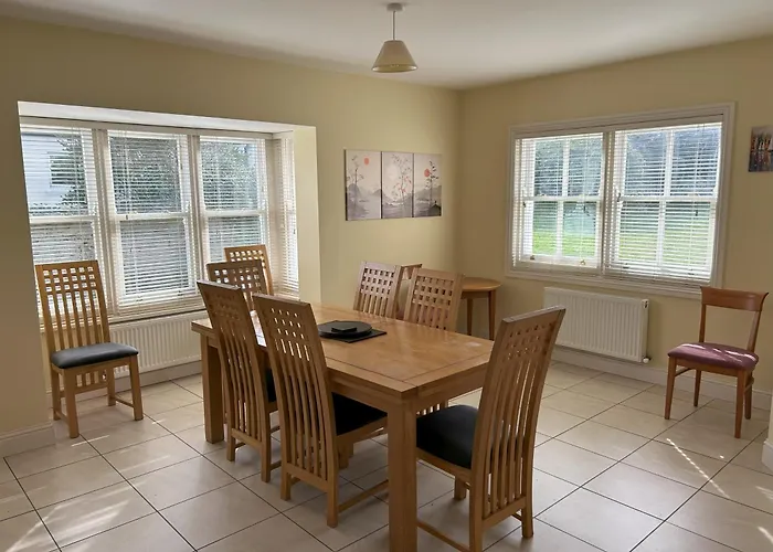 Semesterbostad Number 7 Bank House Schull